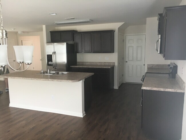 Building Photo - Doss Ferry Community – Kimberly, AL | 2-Story Home Built in 2017 | 3 Bedrooms, 2.5 Baths | Fenced...