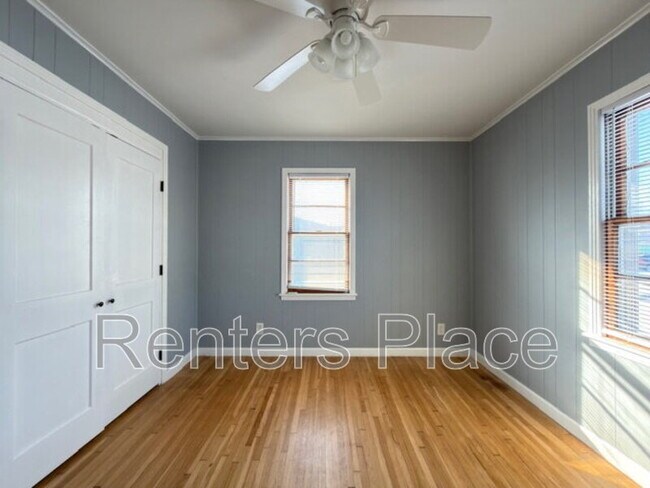 Building Photo - 431 S 109th E Ave