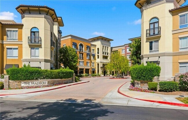 Building Photo - 24545 Town Center Dr