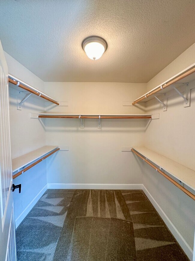 Building Photo - 1154 Galeria Cir