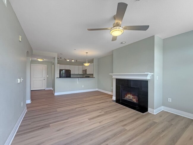 Building Photo - $0 DEPOSIT OPTION. UPDATED 2 BEDROOM CONDO...