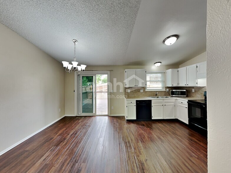 Building Photo - 4112 S Cathay Way