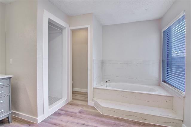 Building Photo - 2015 Whippoorwill Ln