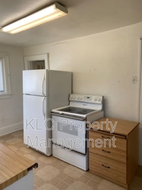 Building Photo - 411 E McKinley Ave