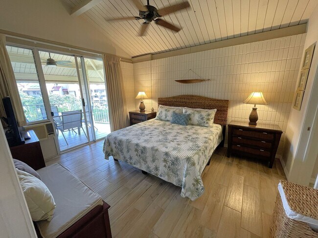 Building Photo - Step into the peaceful and lovingly cared-for 2-bedroom, 2-bath condo in Haleakala Shores — one o...