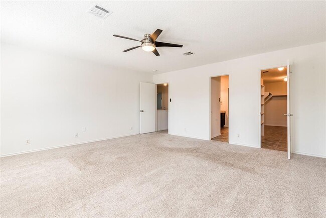 Building Photo - 17924 Narsitin Ln