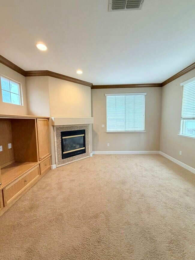 Building Photo - 1680 Whispering Wind Dr