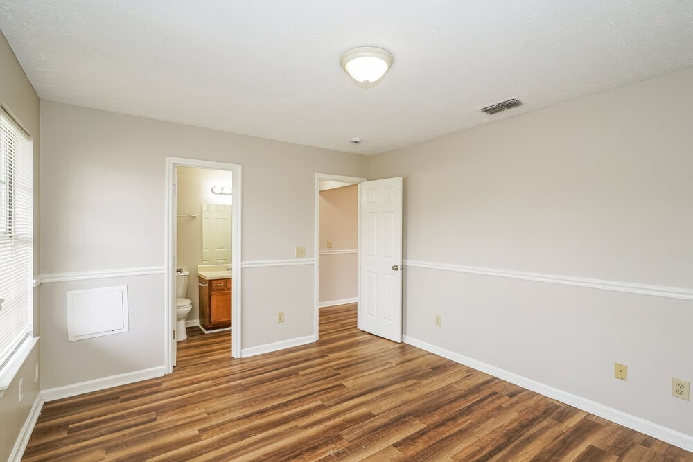 Building Photo - 315 Pine Ridge Ln