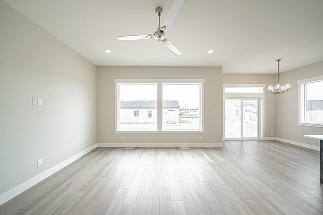 Building Photo - 3190 Roundup Ln