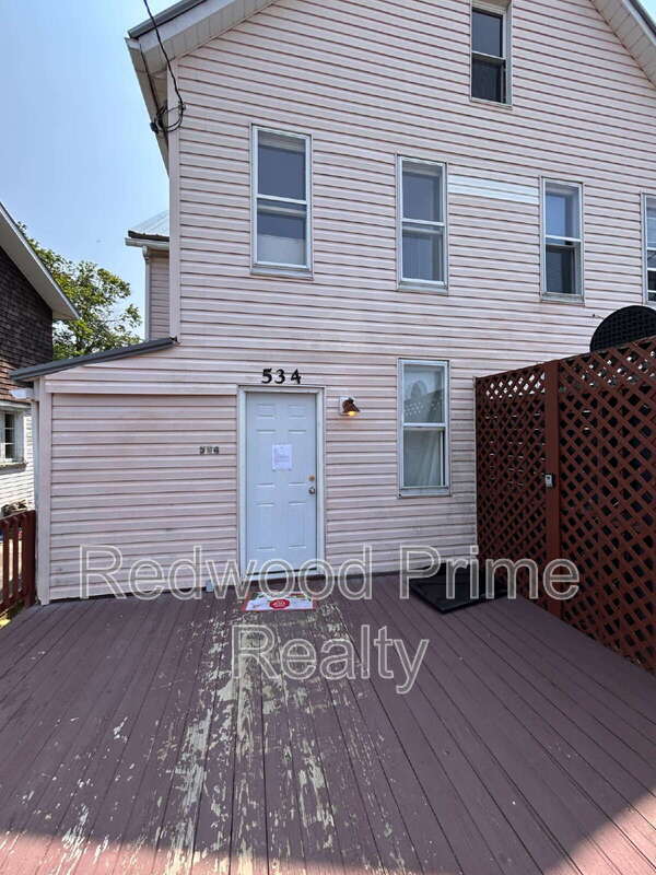 Building Photo - 534-536 Russell Avenue