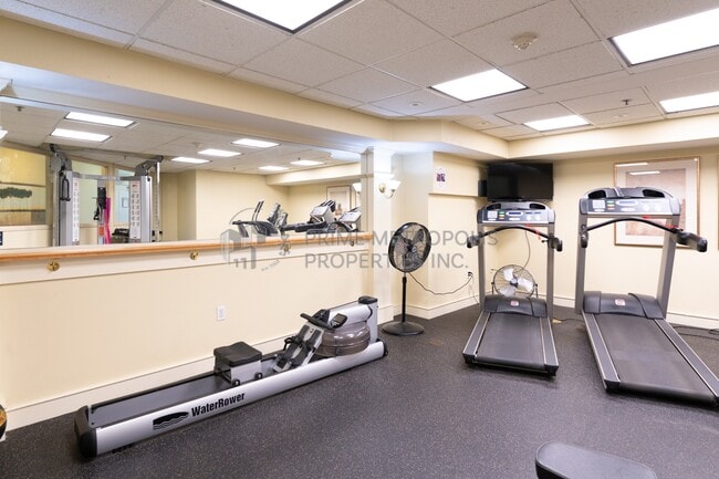 Building Photo - 1525 NW 57th St