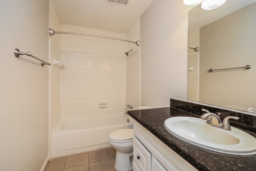 Building Photo - 3607 Macon Pl Ct