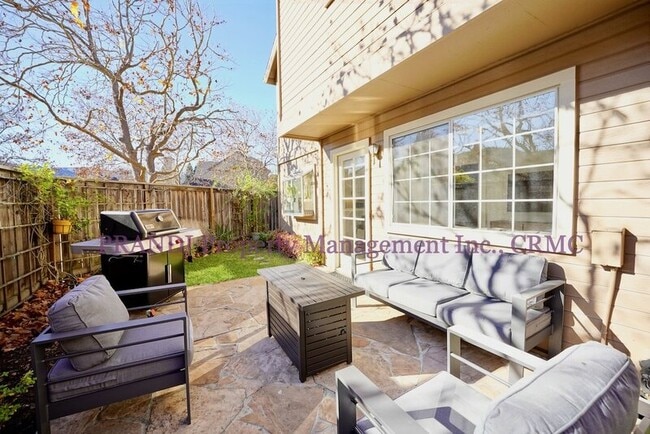 Building Photo - 134 Ignacio Valley Cir