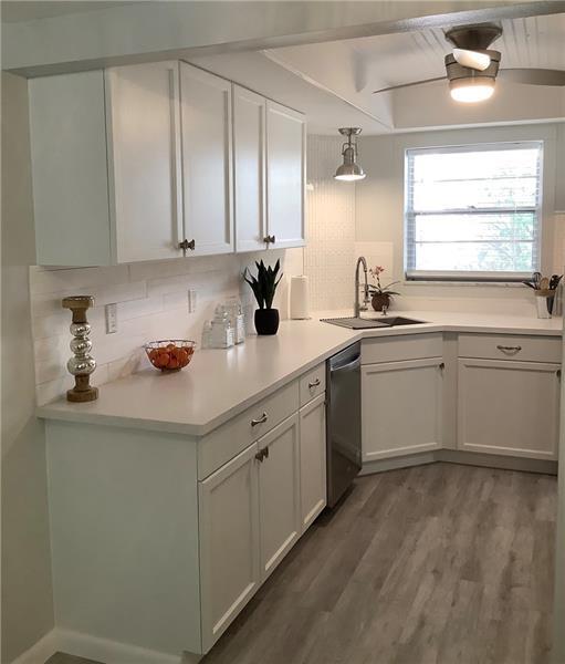 Building Photo - 18081 SE Country Club Dr