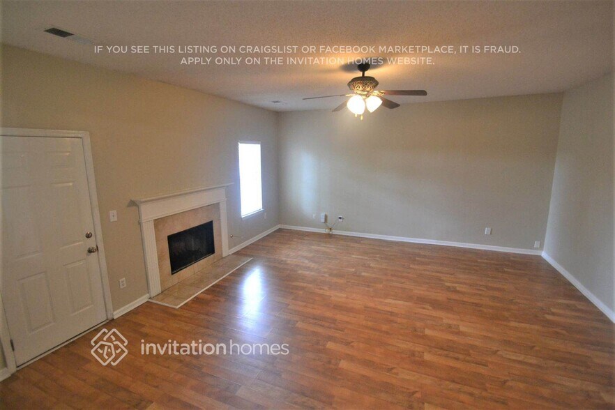 Building Photo - 489 Lakewater Estates Dr