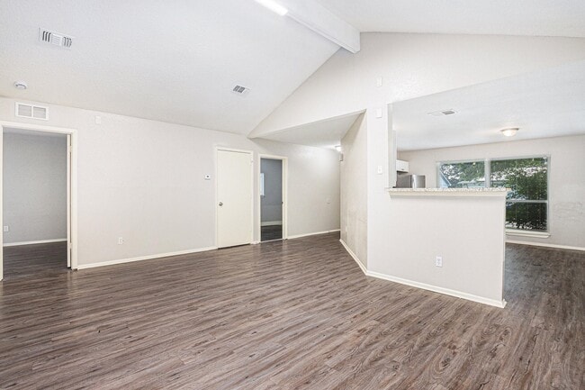 Building Photo - 2203 Crosscoach Ln