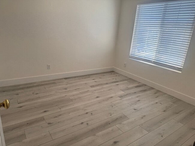 Building Photo - 5216 Academy Dr