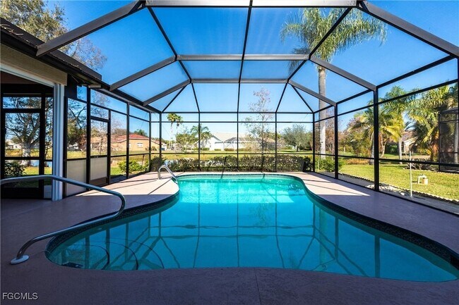 Building Photo - 8361 Trentwood Ct