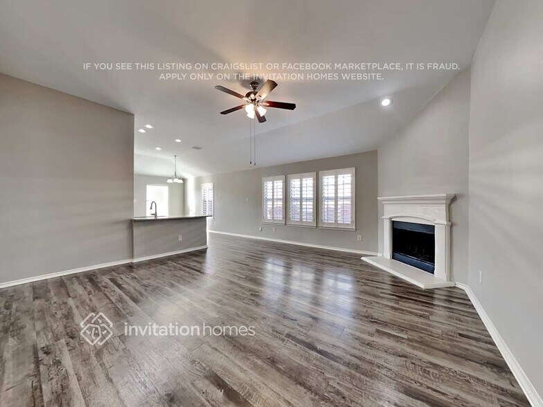 Building Photo - 8824 King Ranch Dr