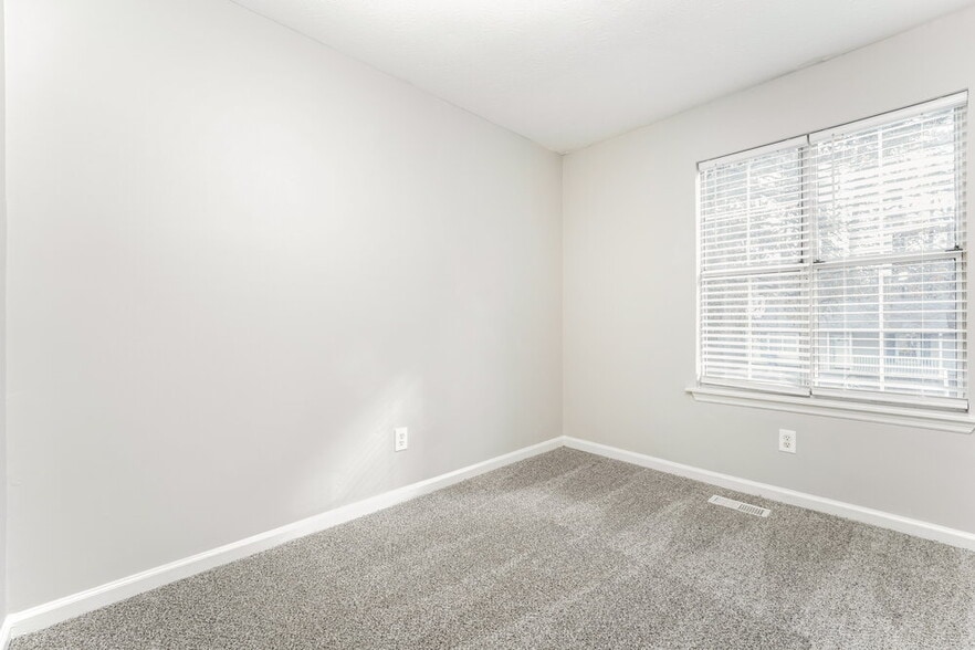 Building Photo - 6155 Marbut Farms Chase