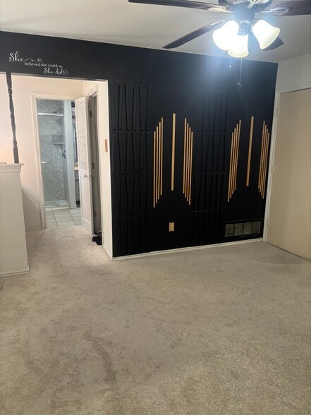 Building Photo - 310 Meadowlark Ln