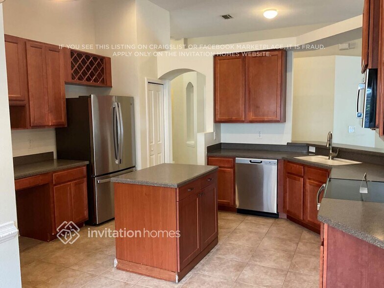 Building Photo - 13201 Old Florida Cir