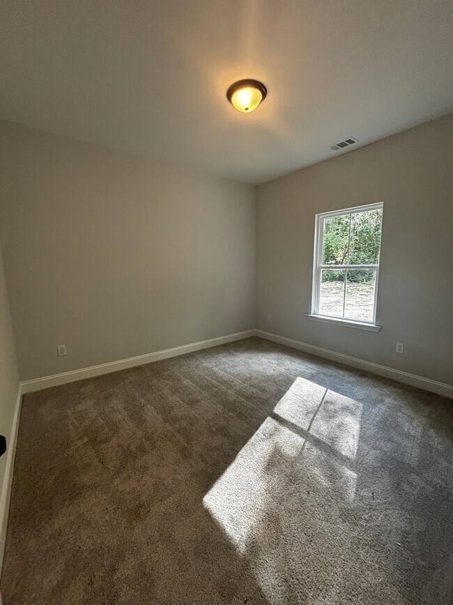 Building Photo - 510 Oak Creek Rd
