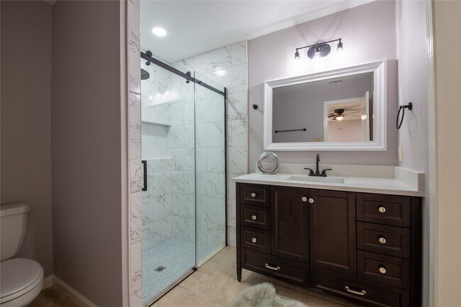 Building Photo - 1011 Twinbrooke Dr