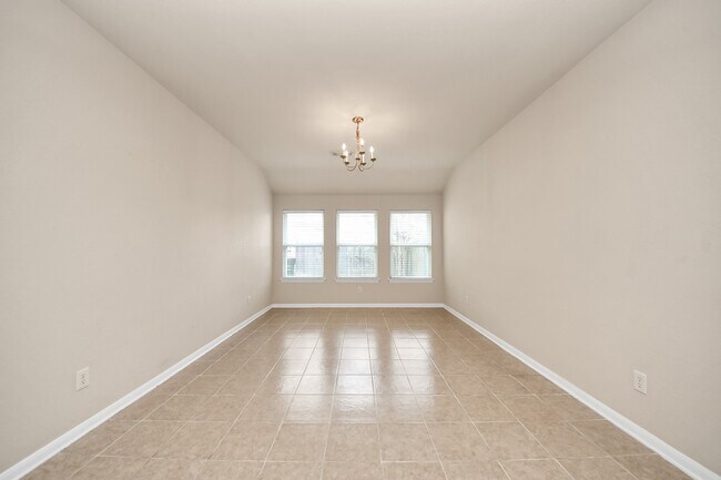 Building Photo - 7730 Trail Hollow