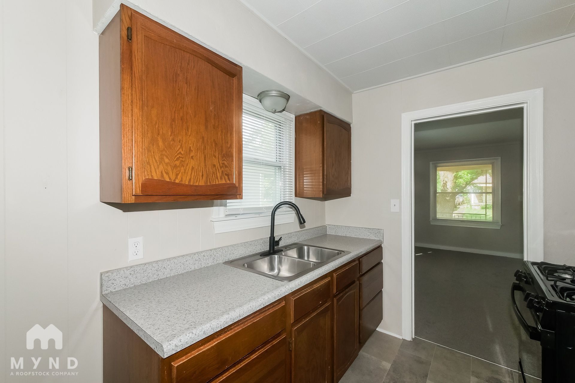 Building Photo - 2021 N Drexel Ave