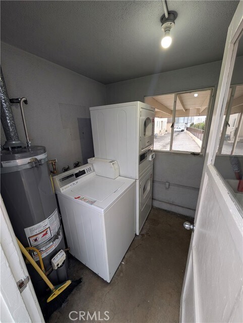 Building Photo - 610 Sunset Blvd