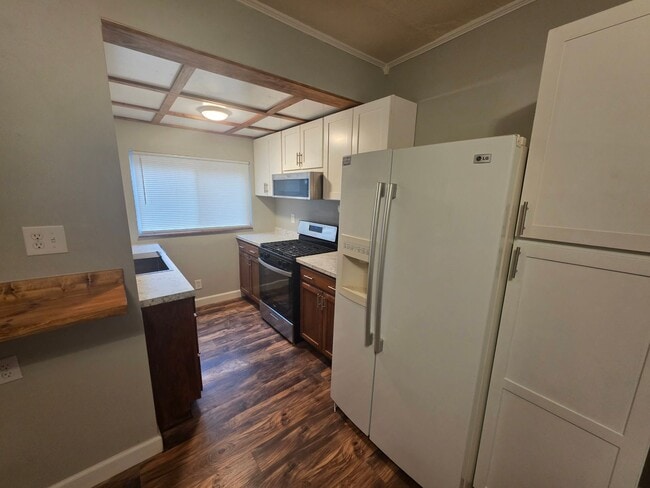 Building Photo - Stylish 2-Bedroom Home in Braddock with Bonus Space & Modern Comfort