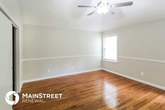 Building Photo - 2031 Great Oaks Ct