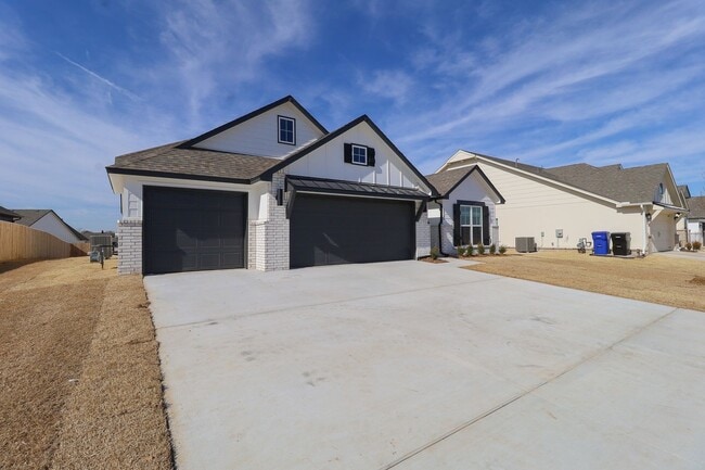 Building Photo - 4 Bed 3 Bath New Construction Simmons Home at Pine Valley Ranch
