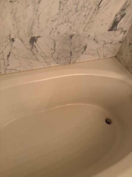 Building Photo - 304 Saint Michaels Walk