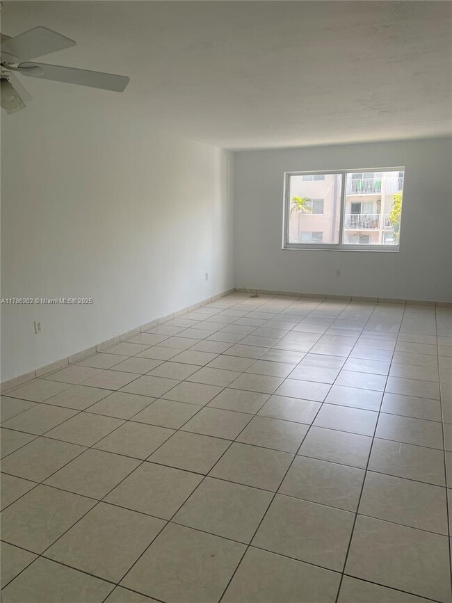 Building Photo - 200 Galen Dr