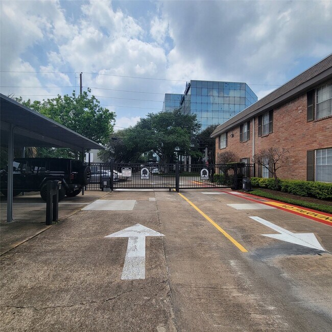 Building Photo - 1223 Augusta Dr