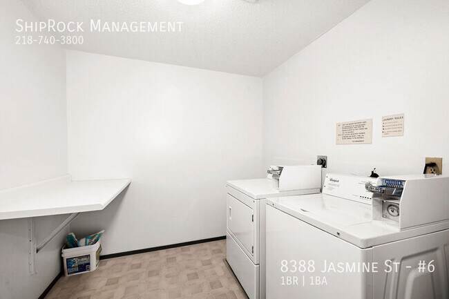 Building Photo - 8388 Jasmine St