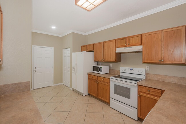 Building Photo - 13117 SW 44th St