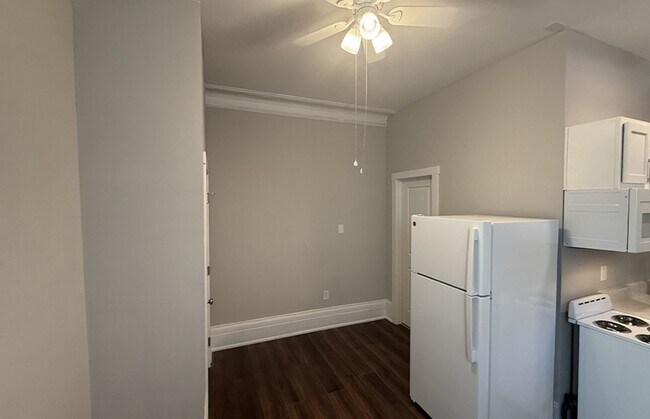 Interior Photo - Jefferson 2724