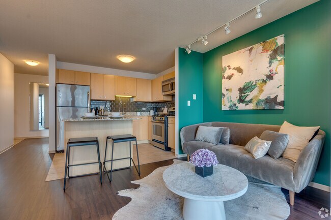 Building Photo - 227 N Columbus Dr