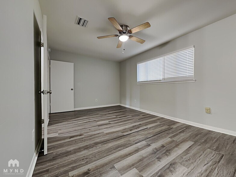 Building Photo - 14515 Alrover St