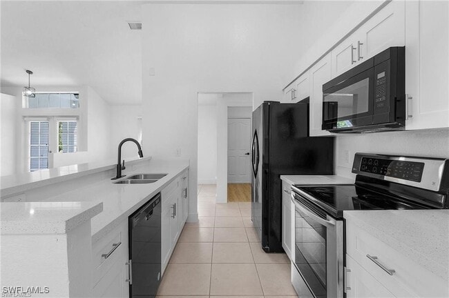 Building Photo - 8184 Cypress Dr N