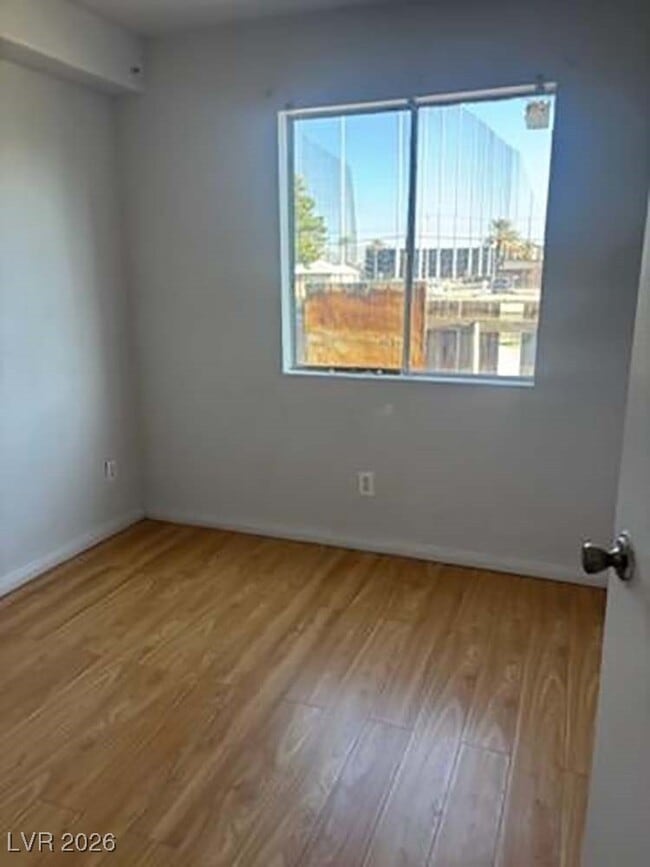 Building Photo - 231 W Philadelphia Ave