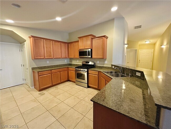 Building Photo - 4585 Grindle Point St