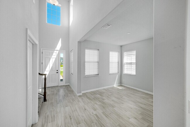 Building Photo - 3167 Illuminate PL