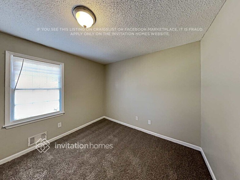 Building Photo - 360 Davis Mill Dr