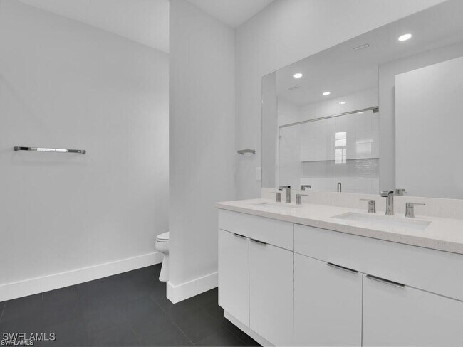 Building Photo - 4548 29th St SW