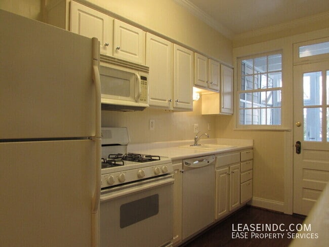 Building Photo - 2215 39th St NW