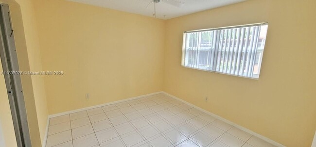 Building Photo - 4373 NW 45th Ave